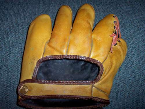 Marathon Softball Glove Back